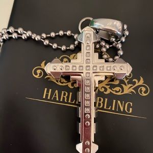 Black and Blue Jewelry Co. Stainless cross w/0.8ct